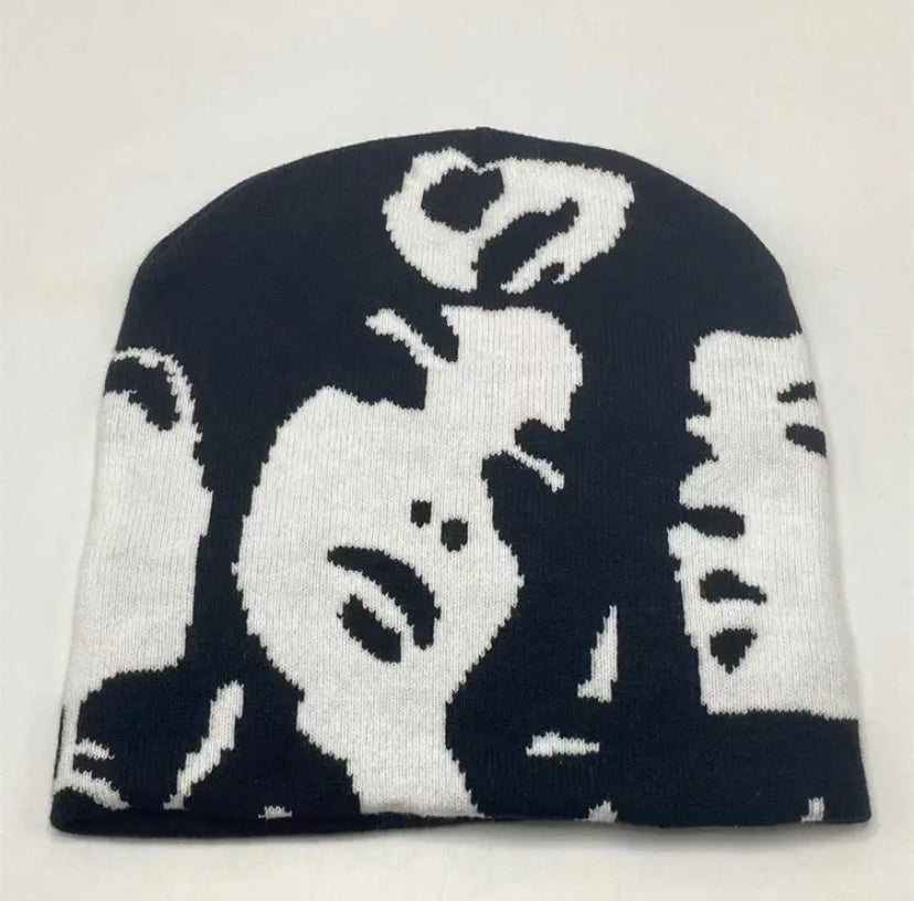 “Kiss love” Beanie