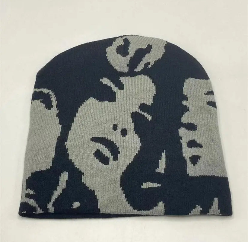 “Kiss love” Beanie